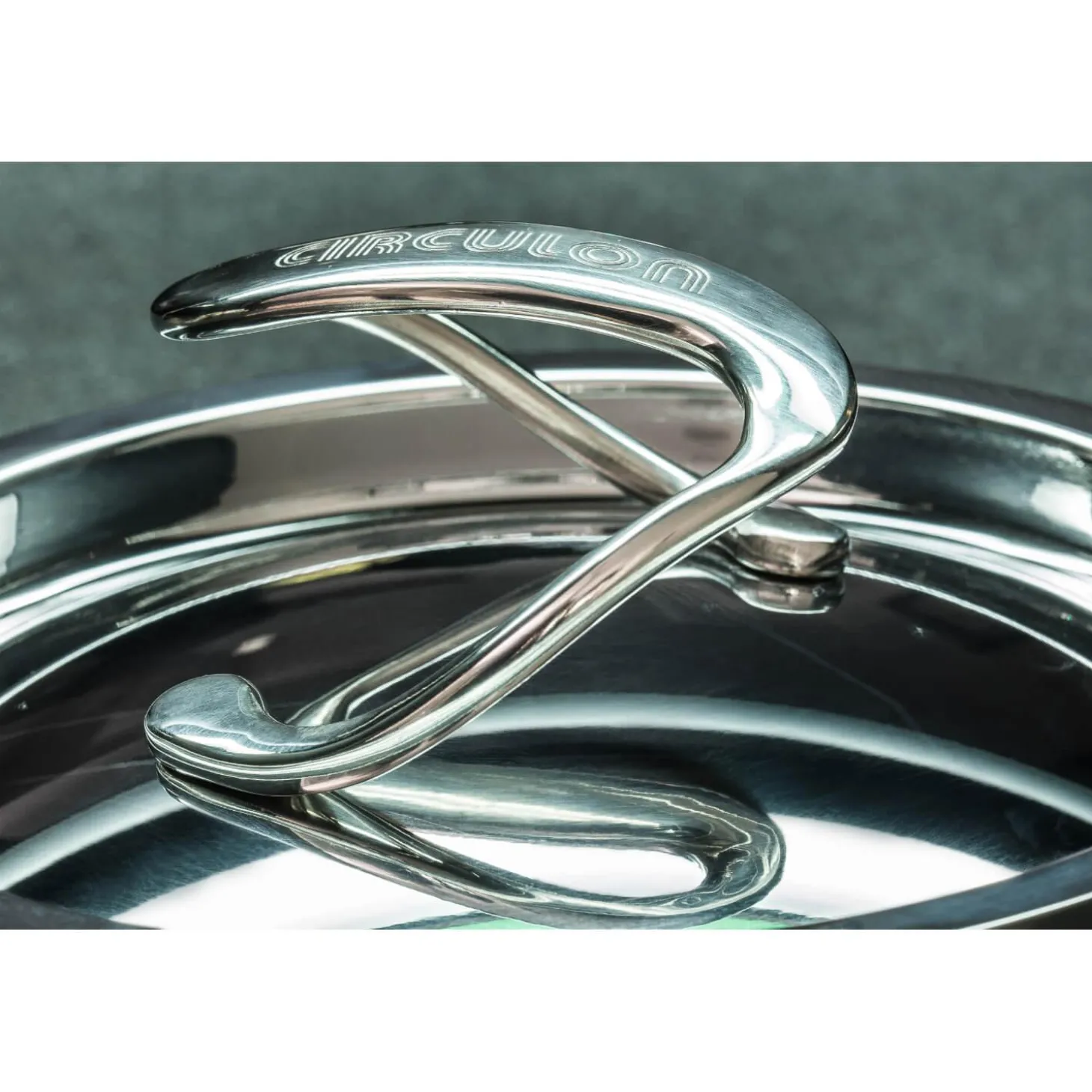Circulon Style Hard Anodised Non-Stick Sautese Pan- 24cm