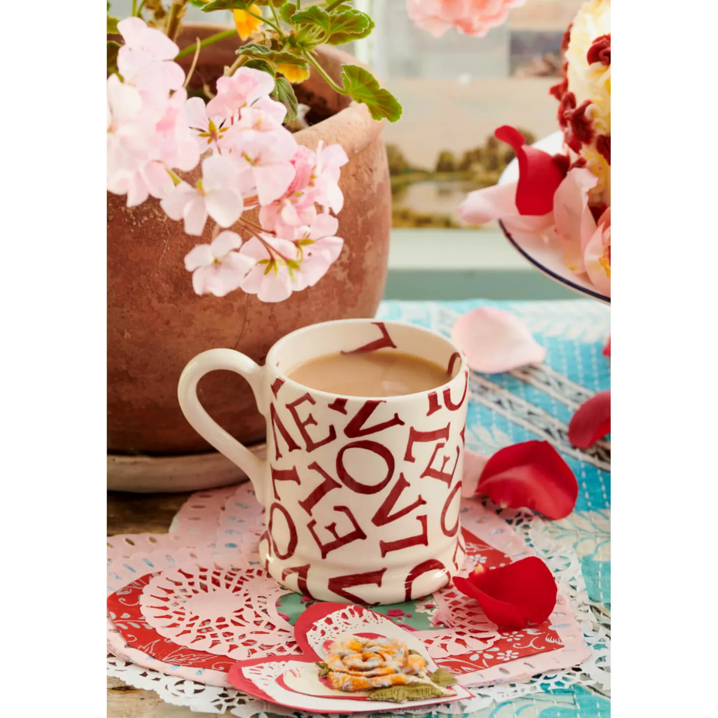 Emma Bridgewater Half Pint Mug - L.O.V.E - Polka Red