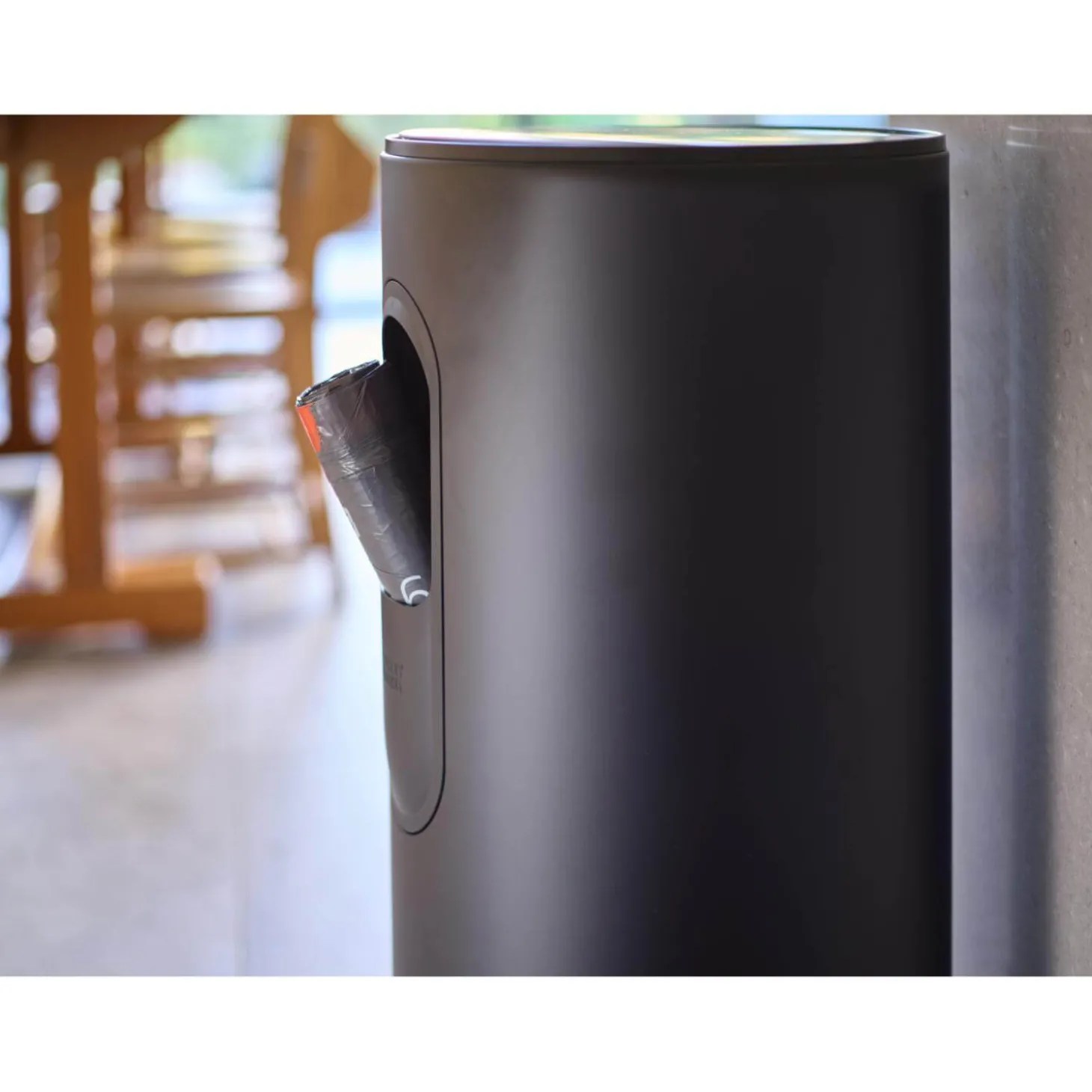 Joseph Joseph Arc 30 Litre Easy-Push Pedal Bin - Carbon Black