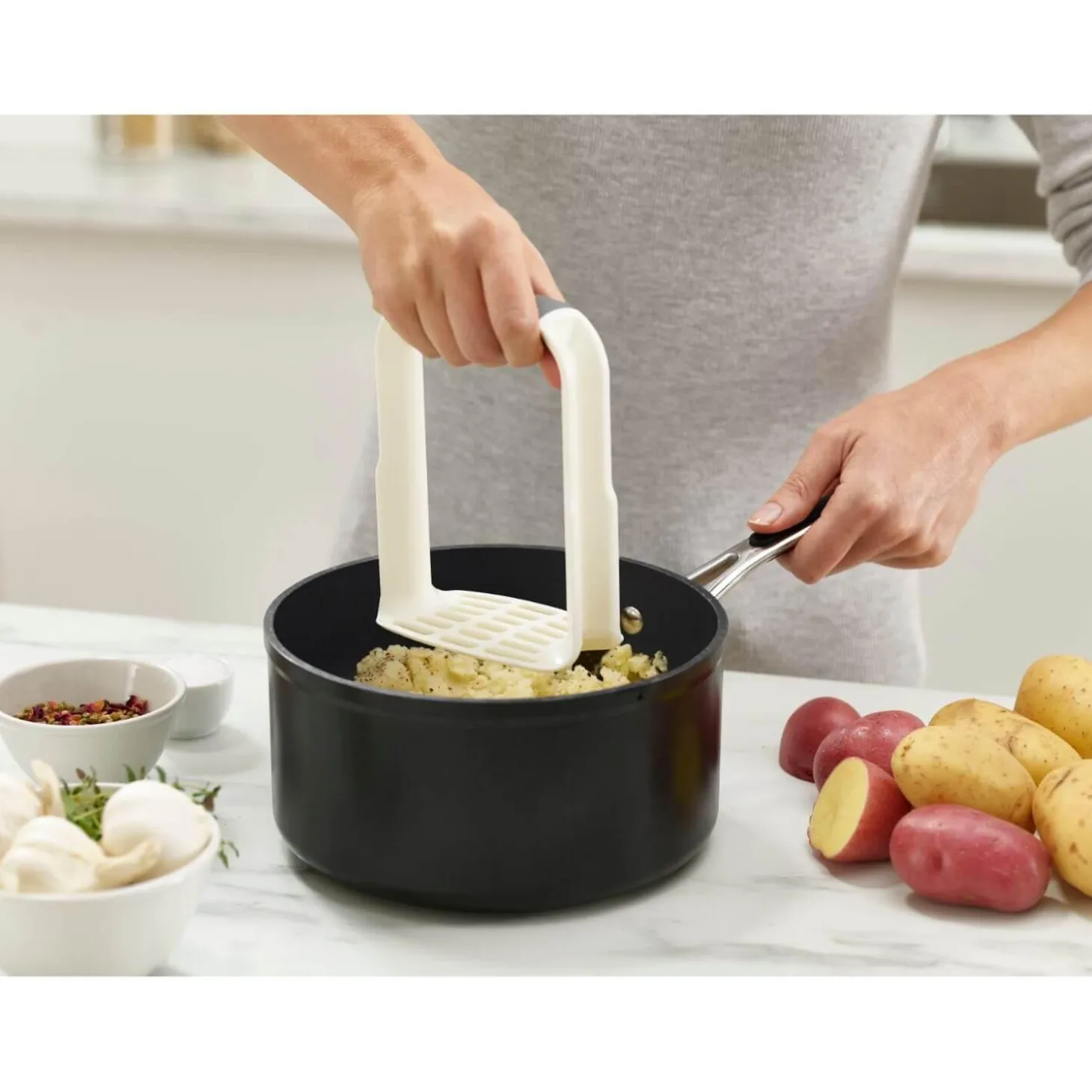 Joseph Joseph Easy-Mash Potato Masher - White