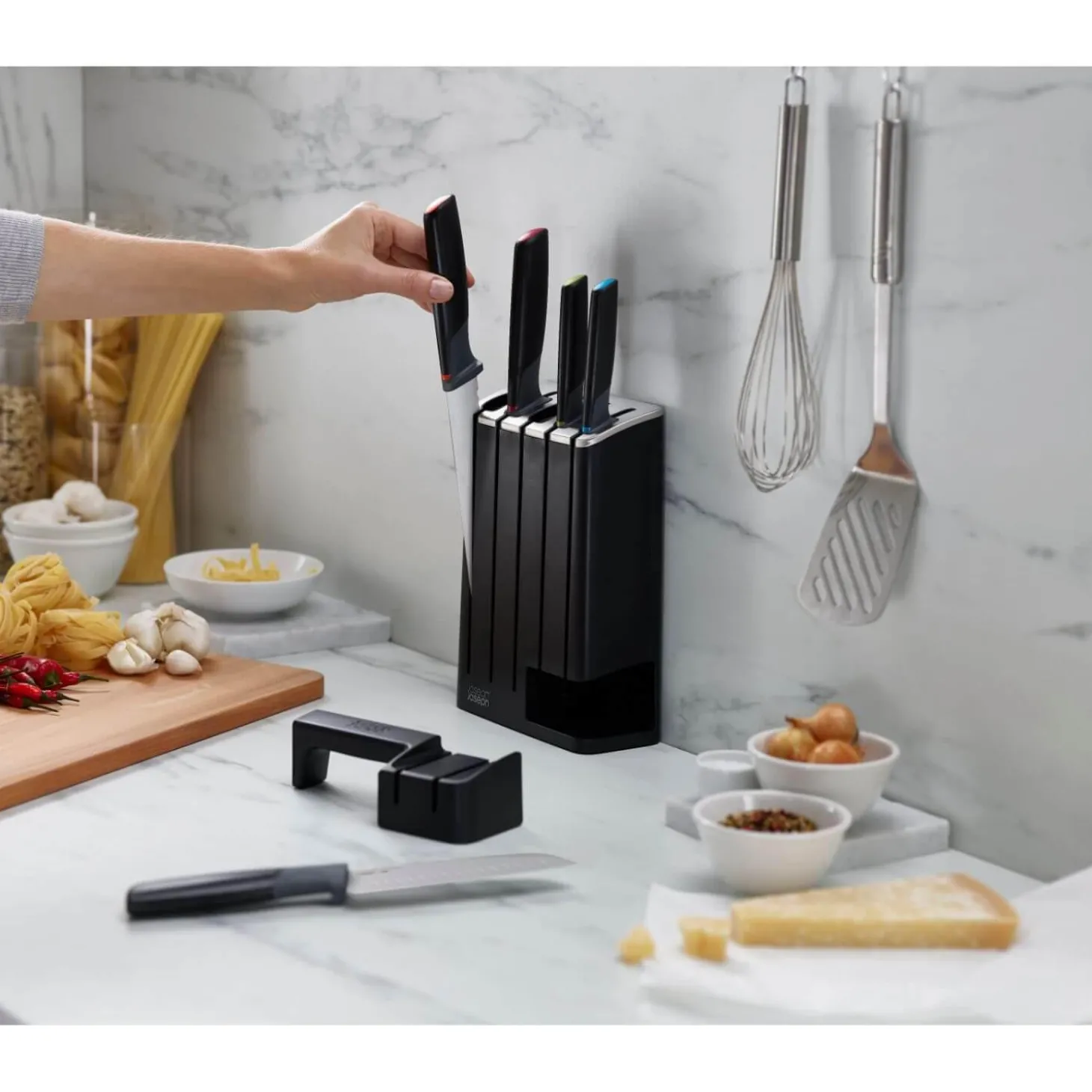 Joseph Joseph Elevate Slim 5 Piece Kitchen Knife Block