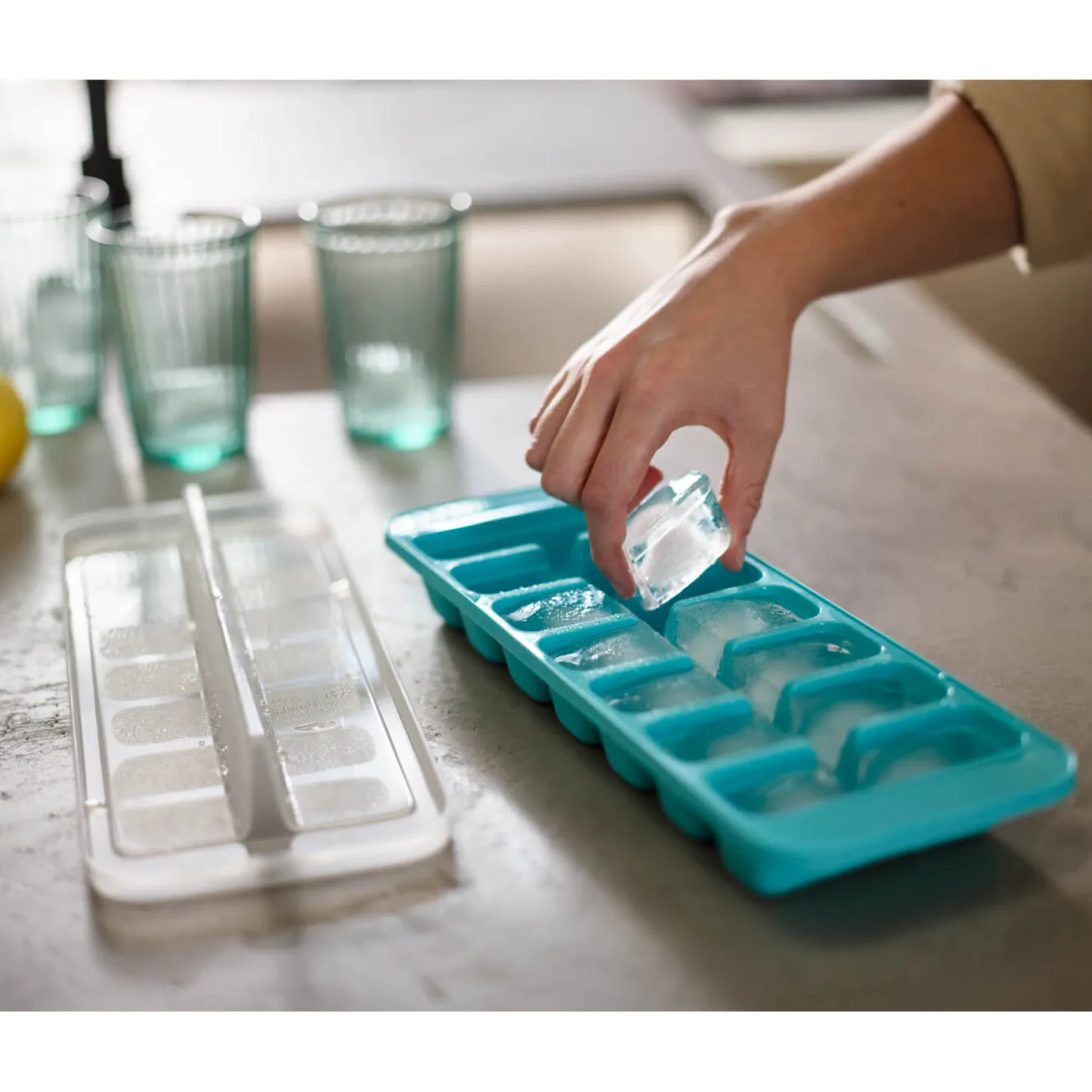 Joseph Joseph Flow Easy-Fill Ice Cube Tray