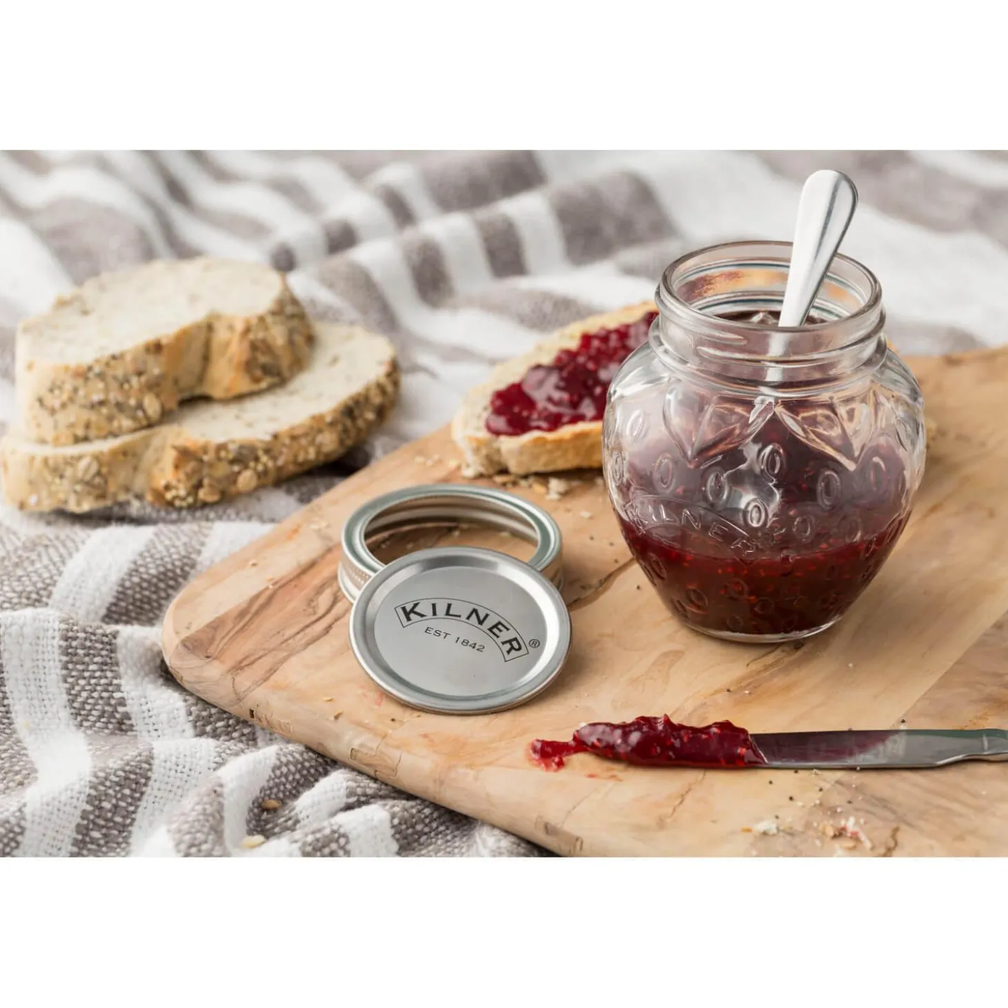 Kilner Glass Strawberry Preserve Jar - 400ml