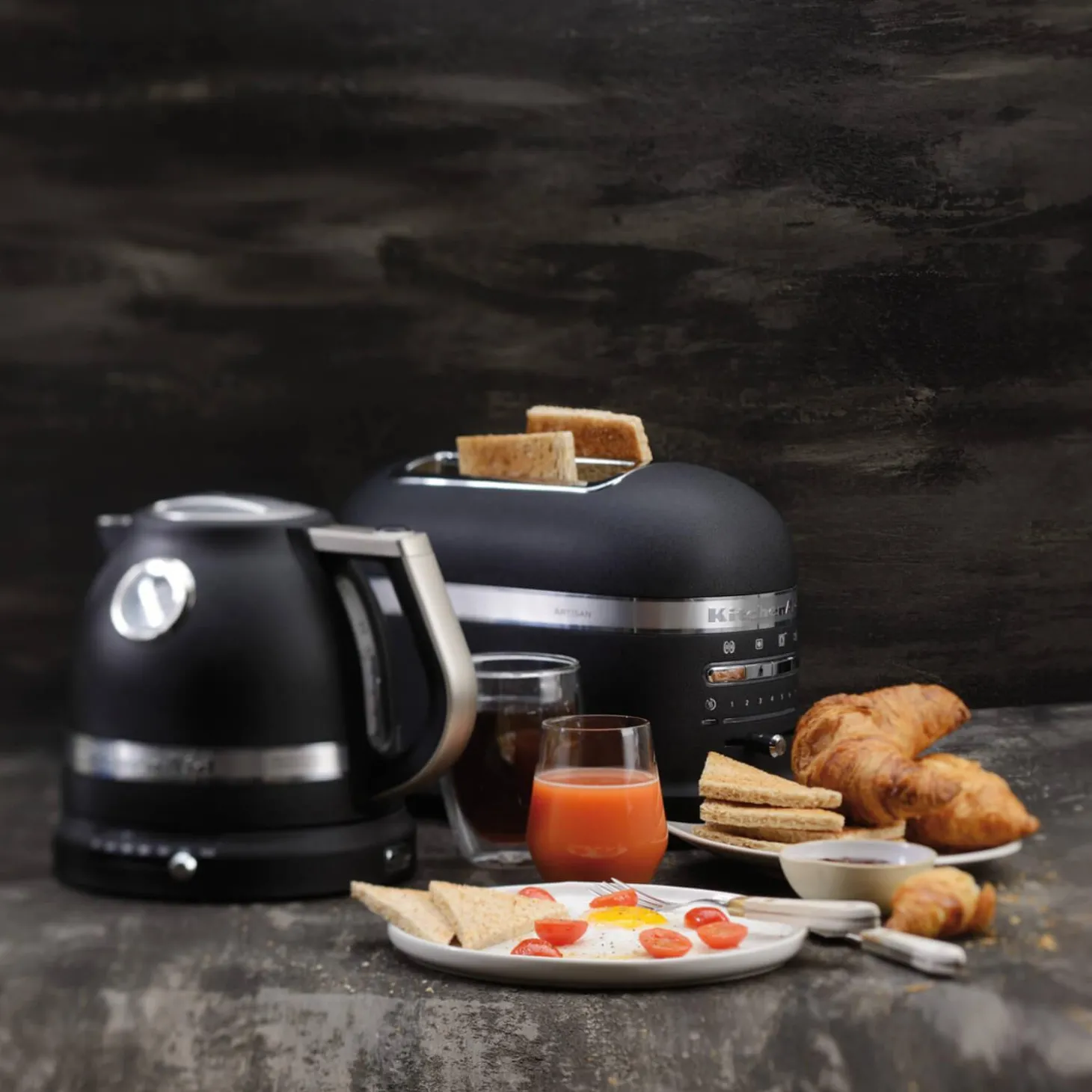 KitchenAid Artisan Kettle & 2 Slice Toaster Set - Cast Iron Black