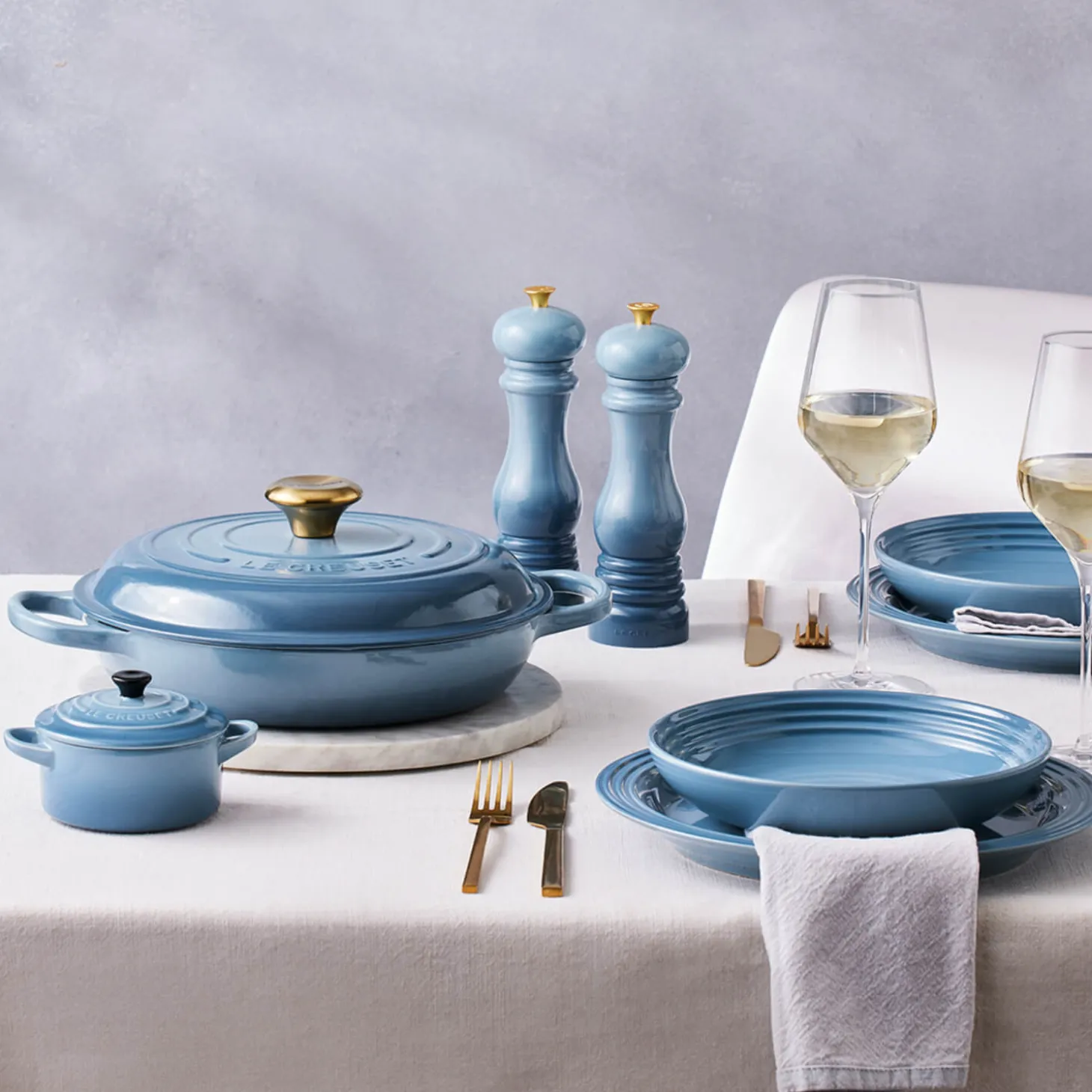 Le Creuset Classic Pepper Mill - Chambray