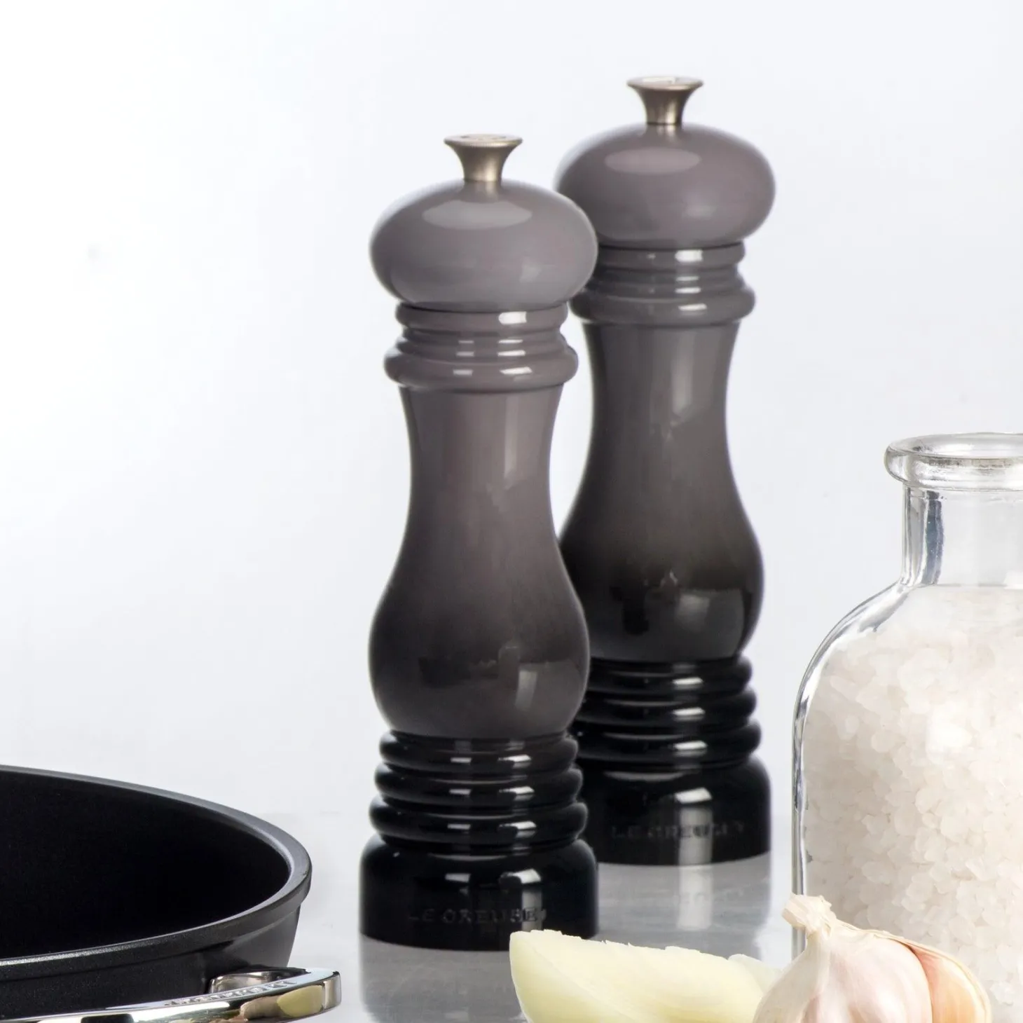 Le Creuset Classic Salt Mill - Flint