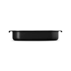 Le Creuset Non-Stick Ovenware 27cm x 23cm Roasting Tin