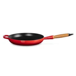 Le Creuset Signature Cast Iron 28cm Frying Pan - Cerise