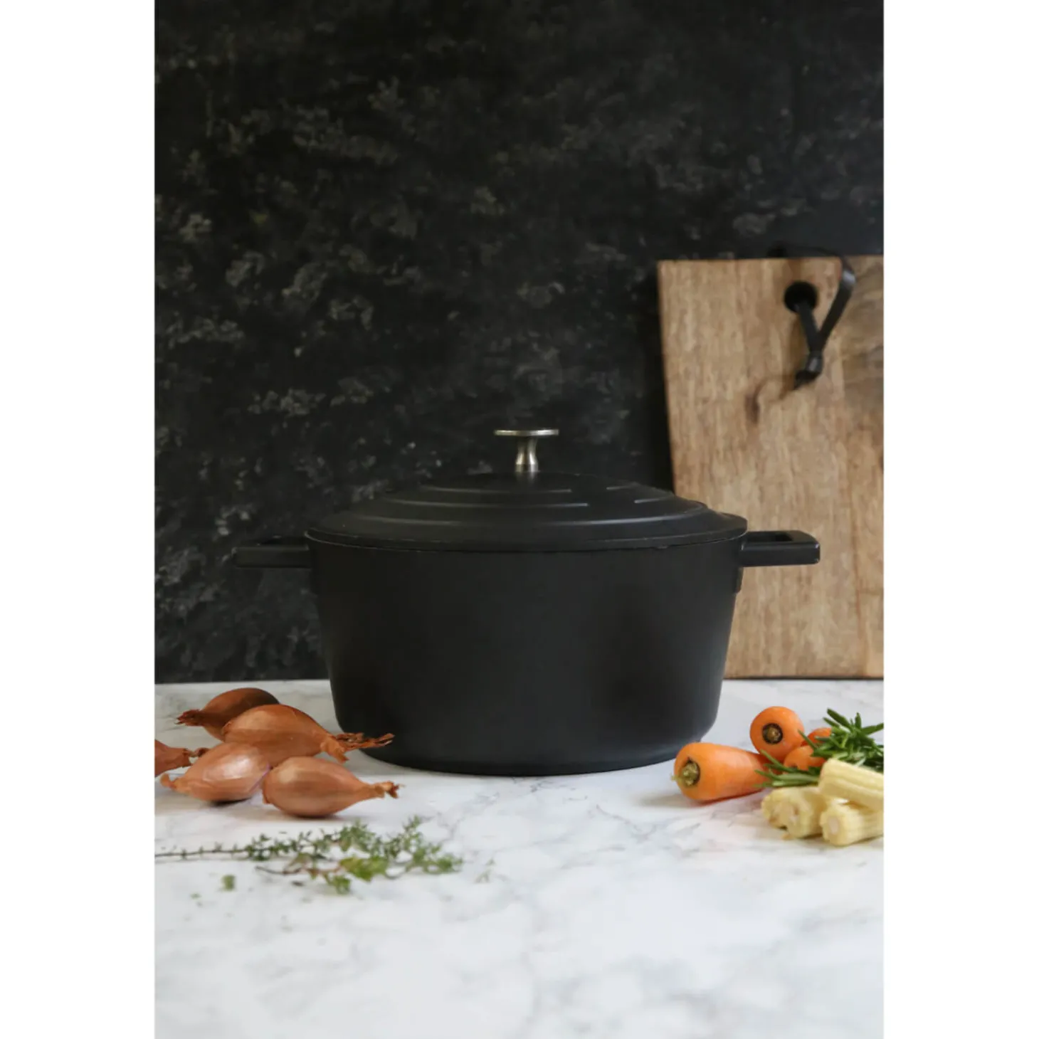 Masterclass Cast Aluminium 24cm Lightweight Round Casserole Dish - Black