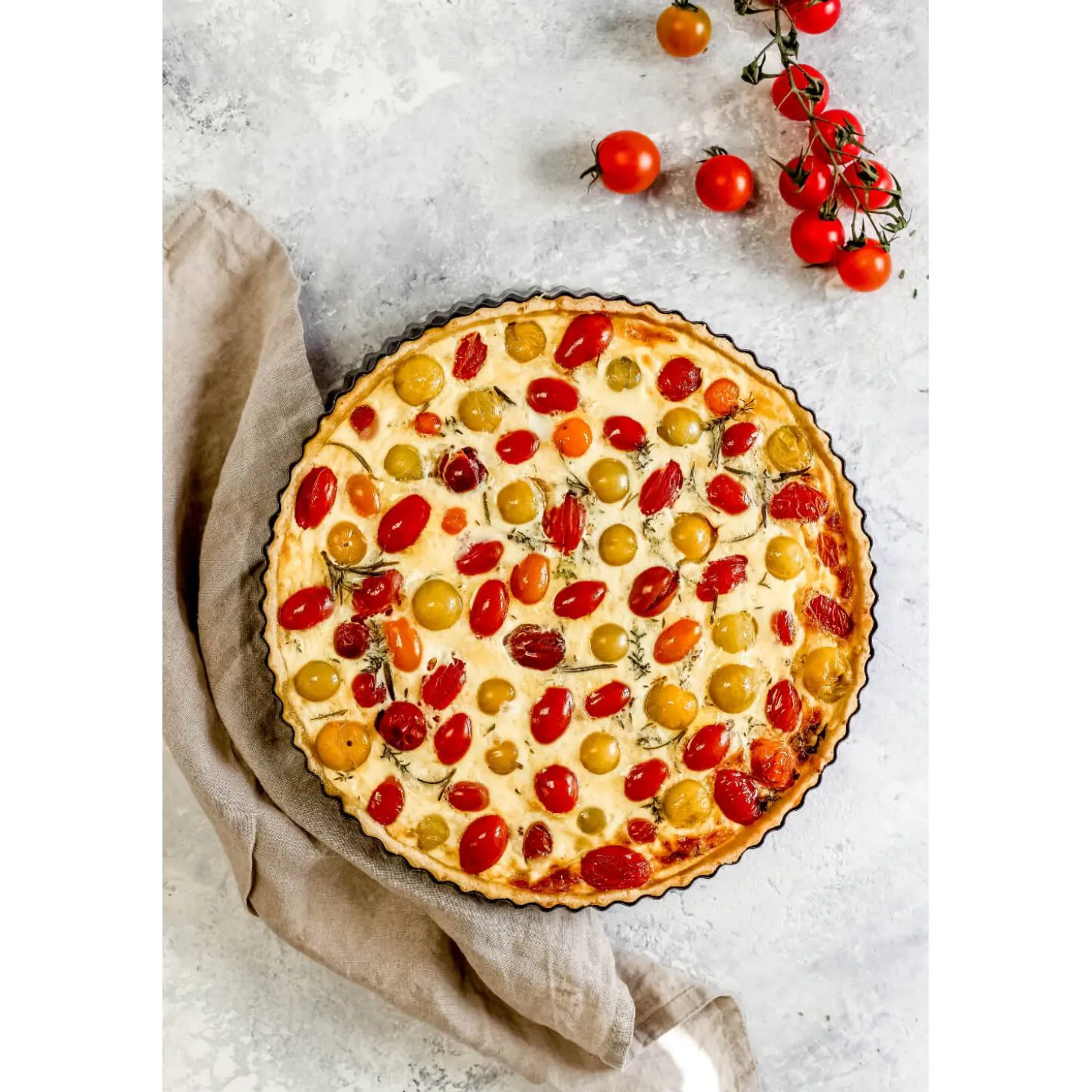 Masterclass Loose Base Round Fluted Quiche Tin - 23cm