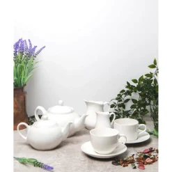 Maxwell & Williams White Basics Jug - 1 Litre