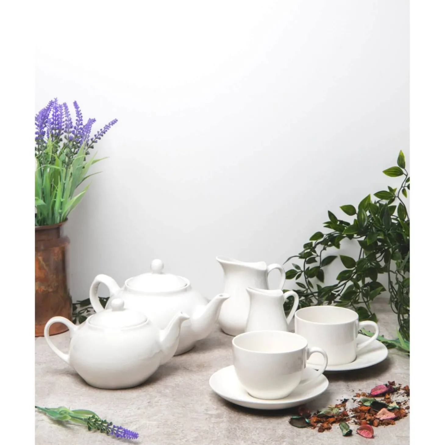 Maxwell & Williams White Basics Jug - 1 Litre