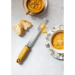 Microplane Premium Classic Series Zester - Mustard Yellow