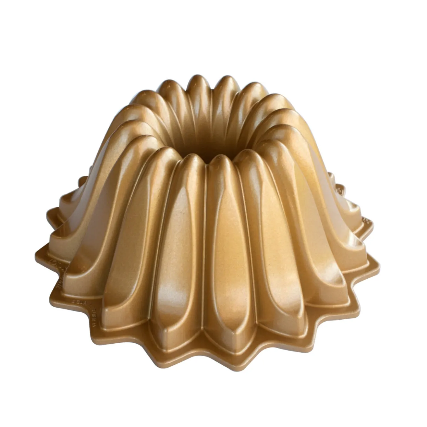 Nordic Ware Fluted Bundt Pan - Gold
