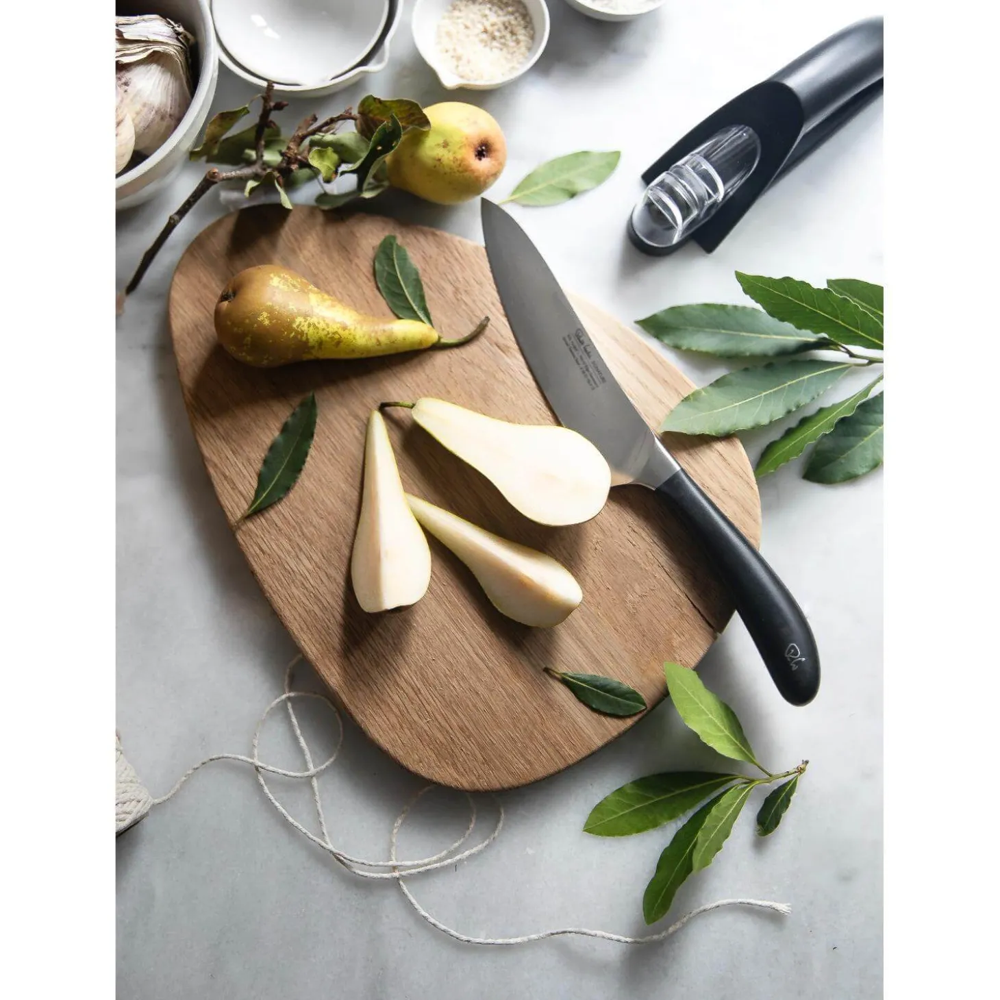 Robert Welch 32cm Oak Pebble Chopping Board