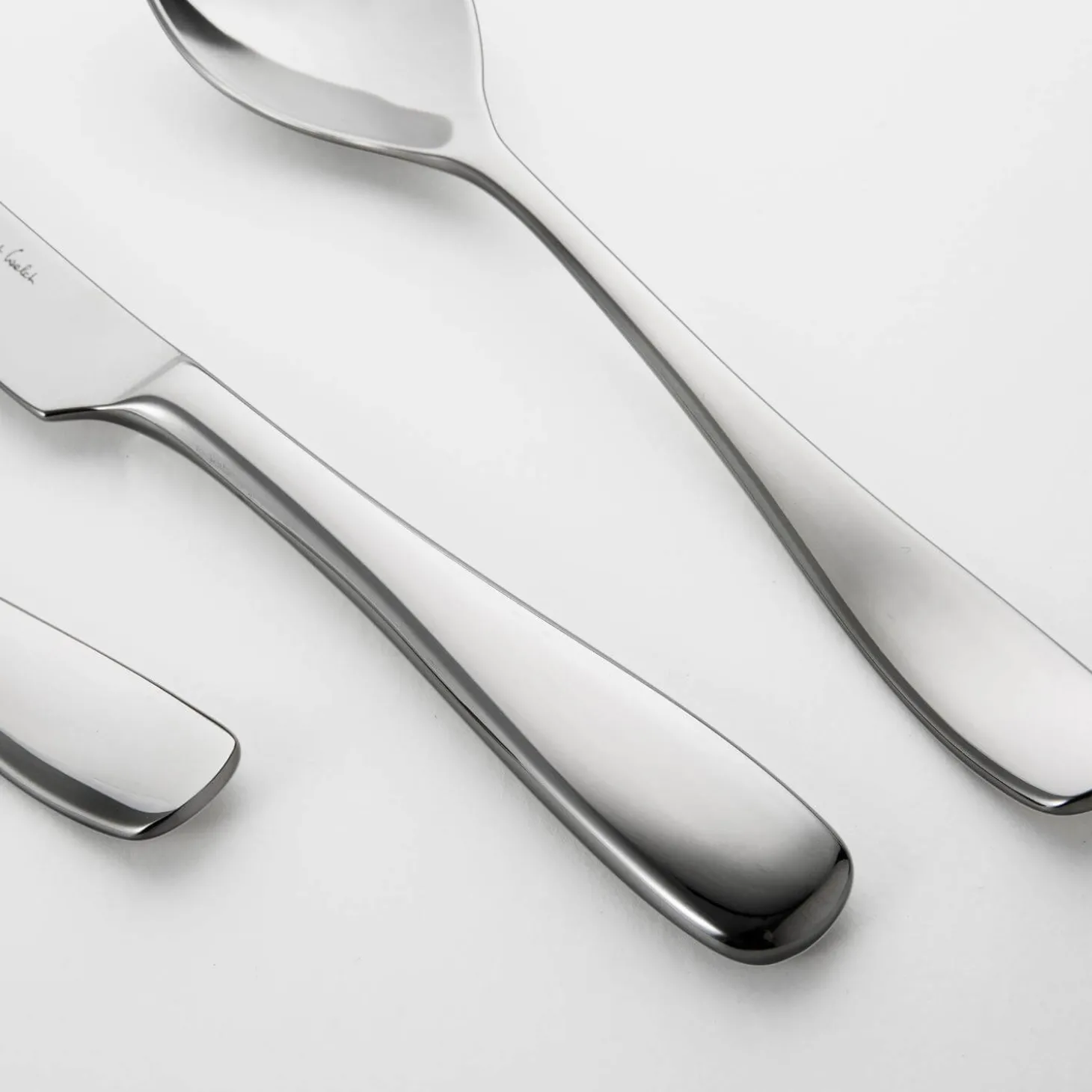 Robert Welch Warwick Bright Stainless Steel Dessert Spoon