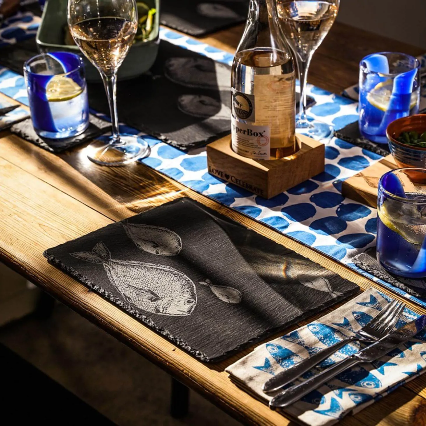 Selbrae House Set of 2 Slate Placemats - Fish Repeat