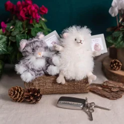 Wrendale Designs by Hannah Dale Plush Keyring - 'Esmeralda' Cat